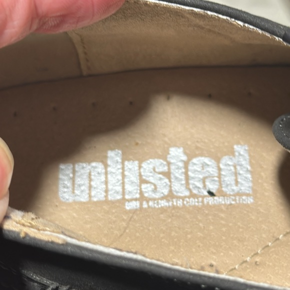 Unlisted Jimmie Lace Up Wing Tip shoe / size 8 / Box 25-3 - Picture 7 of 8